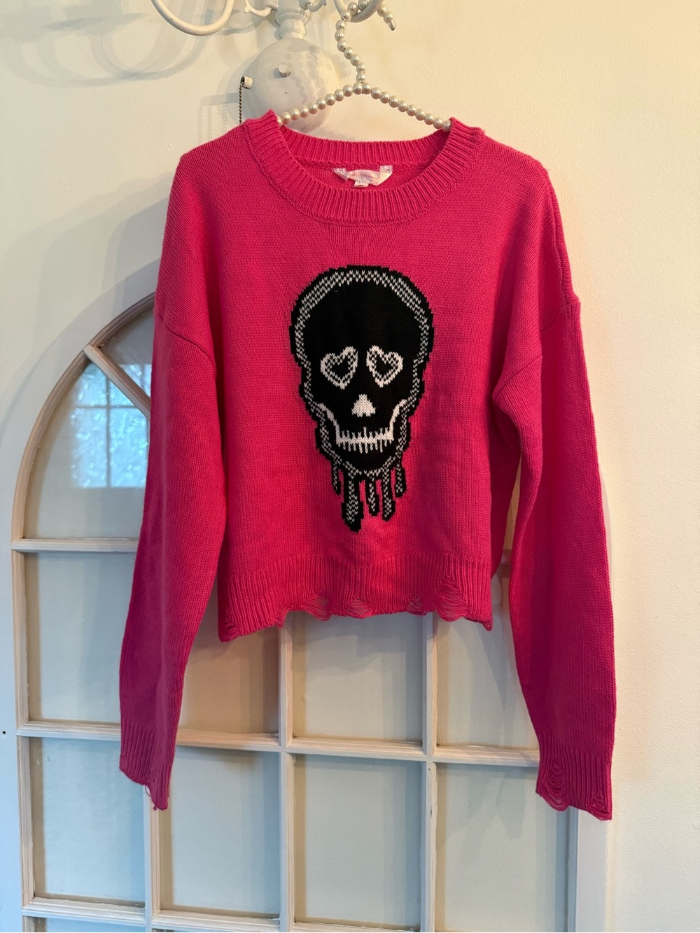 No Boundaries Hot Pink Distressed Skull Knit Sweater Large 11-13 Heart Eyes
